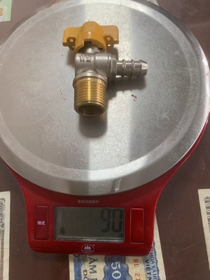 Goldlieferant vernünftiger Preis Messingventil in Malaysia