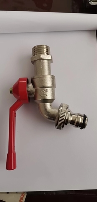 Rostschutzmessingbibcock-Ventil verlegt mit Leichtgewichtler des Griff-120-250g